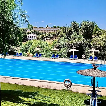 מלון Tugasa El Almendral