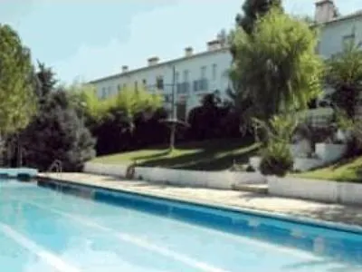 Tugasa El Almendral מלון