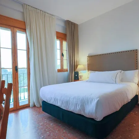 Hotel Tugasa El Almendral 2*