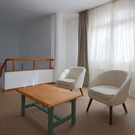 Hotel Tugasa El Almendral